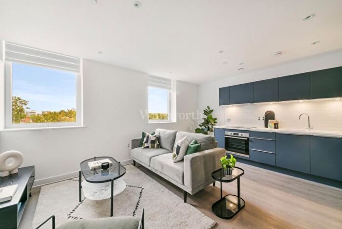 2 Bedroom Apartment To Rent In Beckenham Road, Beckenham, BR3