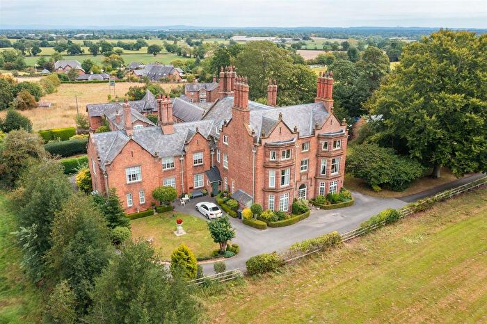 3 Bedroom Flat For Sale In Chester Road, Stoke, CW5