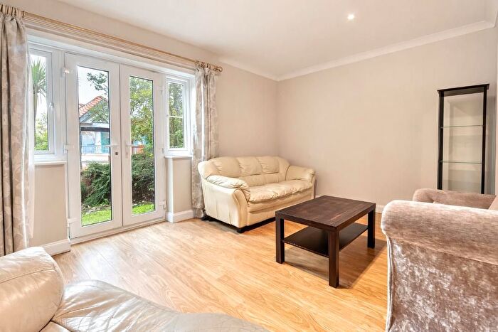 2 Bedroom Detached House To Rent In Vancouver Quays, Salford, M50