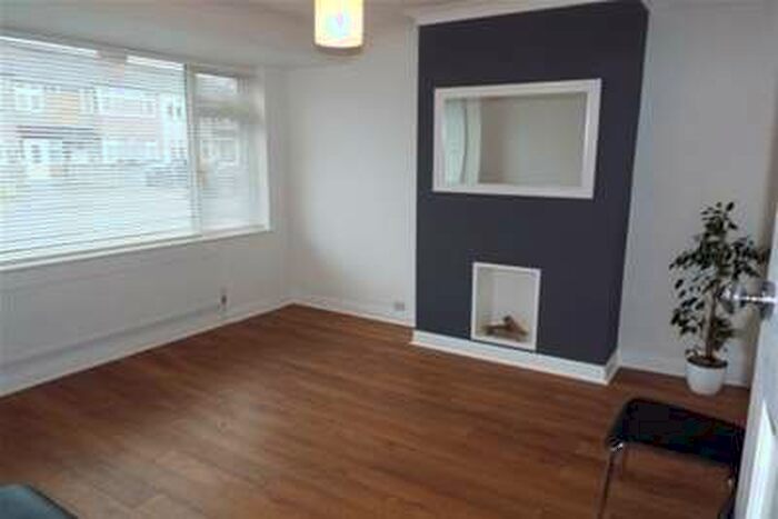 3 Bedroom Terraced House To Rent In Percy Road Romford RM7