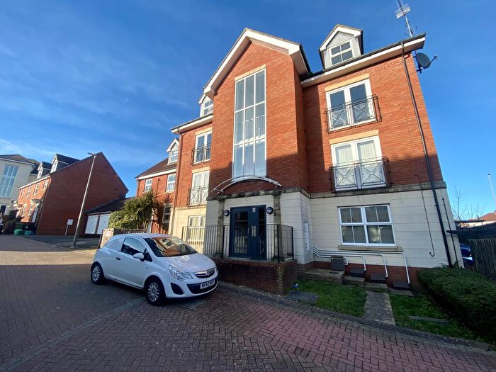 1 Bedroom Apartment To Rent In Kingswood, Kingswood Heights, BS15