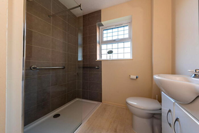 2 Bedroom Detached House For Sale In West Horsley, KT24