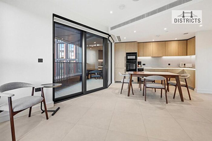 1 Bedroom Apartment To Rent In London Square, Linear Square, SW11