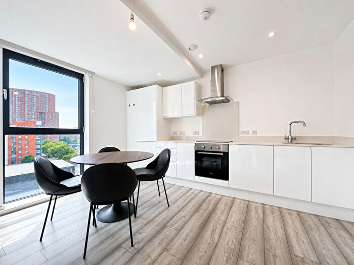 2 Bedroom Apartment To Rent In The Radiant, Kirkstall Road, Leeds, LS3