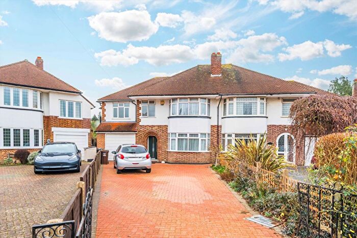 4 Bedroom Semi Detached House For Sale In Leigham Drive, Isleworth, TW7