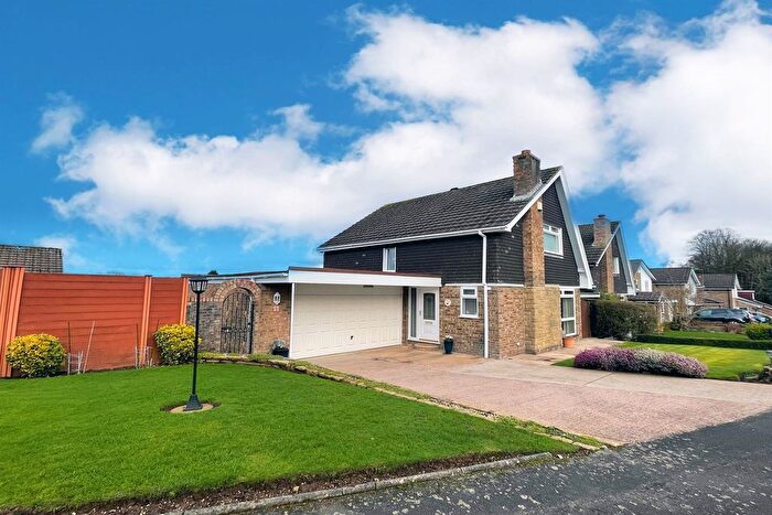 3 Bedroom Detached House For Sale In Robert Moffat, High Legh, WA16