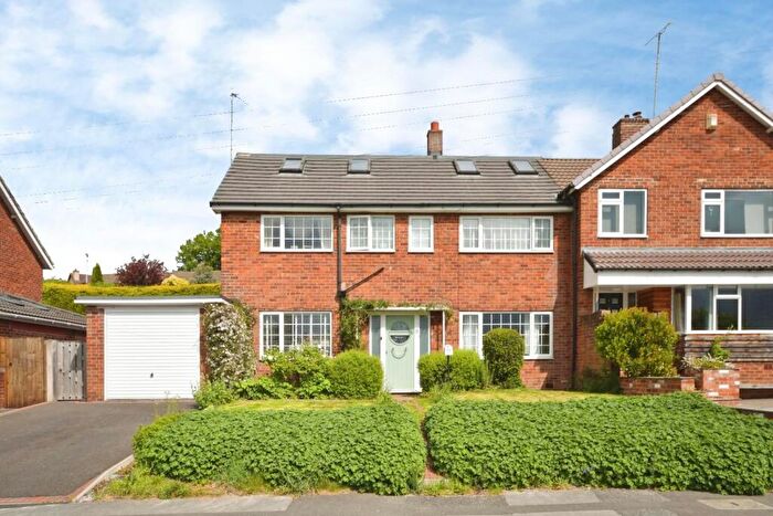 5 Bedroom Semi Detached House For Sale In Purbeck Avenue, Brockwell, Chesterfield, S40