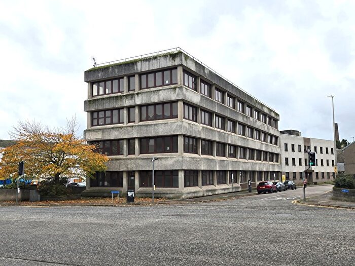 Property For Sale In Lord Cullen House, Causewayend, Aberdeen, AB25