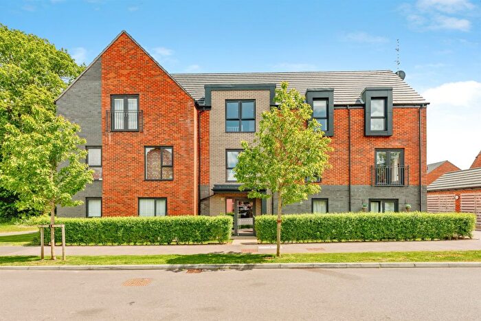 2 Bedroom Flat For Sale In William Belt Road, Pease Pottage, Crawley, RH11