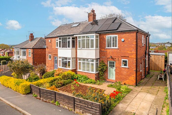 3 Bedroom Semi Detached House For Sale In Carrholm View, Chapel Allerton, Leeds, LS7