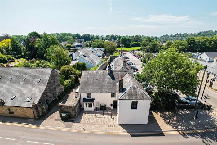 3 Bedroom Apartment For Sale In The Market Place, High Street, Cowbridge, Vale Of Glamorgan, CF71
