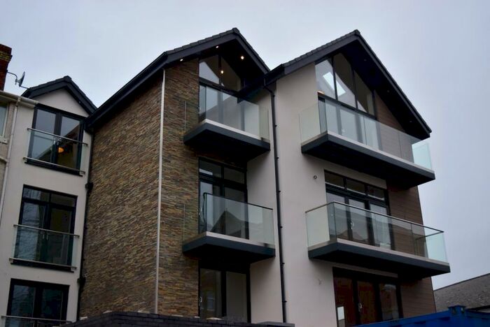 2 Bedroom Apartment To Rent In St Andrews Road North, St. Annes, FY8