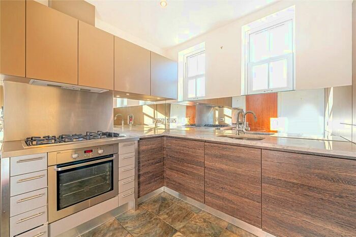 3 Bedroom Apartment To Rent In Burleigh Road, Ascot, Berkshire, SL5