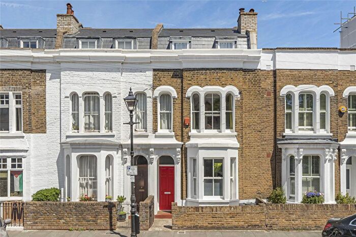 4 Bedroom Terraced House For Sale In Medway Road, London, E3