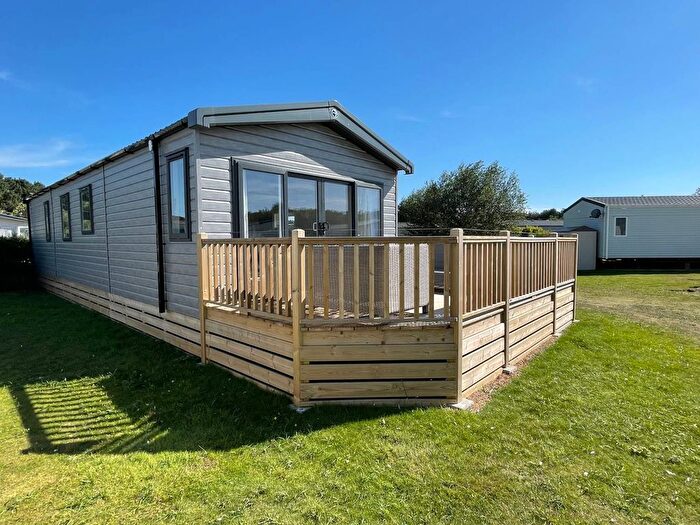 2 Bedroom Mobile/park Home For Sale In Beach Road, Wells-Next-The-Sea, NR23
