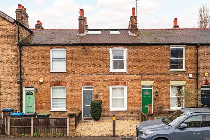 3 Bedroom Terraced House To Rent In Cleveland Road, Kingston, KT3