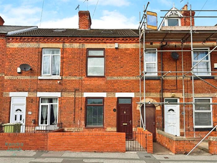 3 Bedroom Terraced House For Sale In Eastgate, Worksop, S80