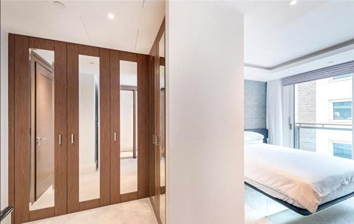 2 Bedroom Flat For Sale In Savoy House, Strand, London, WC2R