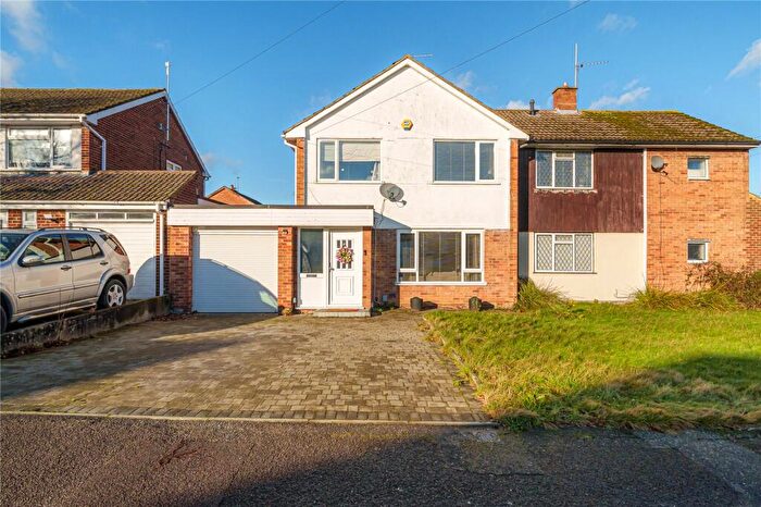3 Bedroom Semi-Detached House For Sale In Clifton Rise, Windsor, Berkshire, SL4