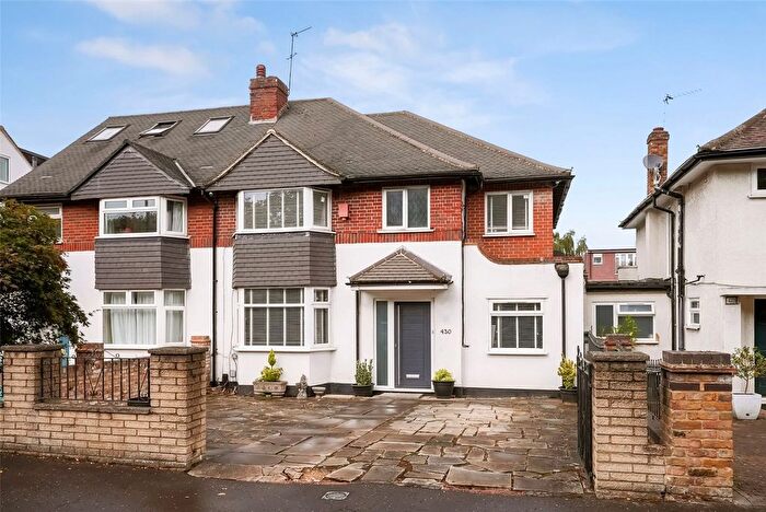 4 Bedroom Semi-Detached House For Sale In Staines Road, Twickenham, TW2