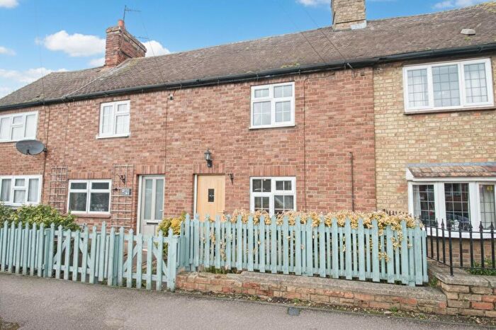 1 Bedroom Terraced House For Sale In Cotton End Road, Wilstead, MK45