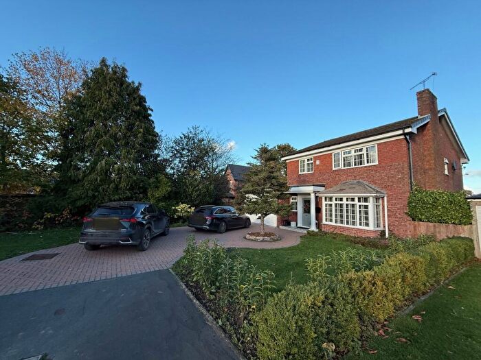 4 Bedroom Detached House For Sale In Sheppenhall Grove, Aston, Nantwich, Cheshire, CW5