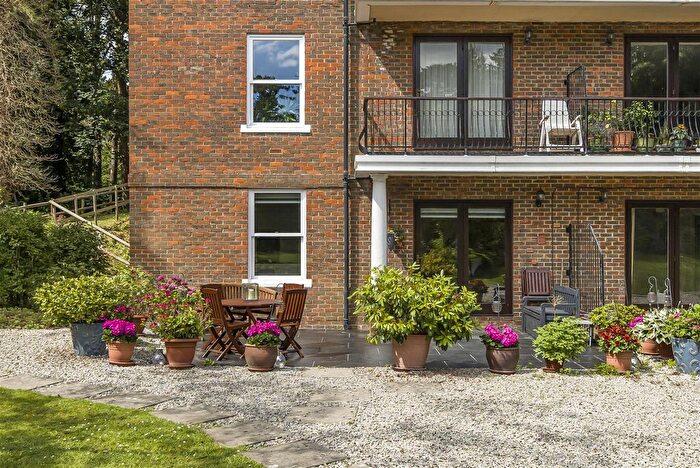 2 Bedroom Flat To Rent In Clarendon Place, Clarendon Road, Sevenoaks, TN13