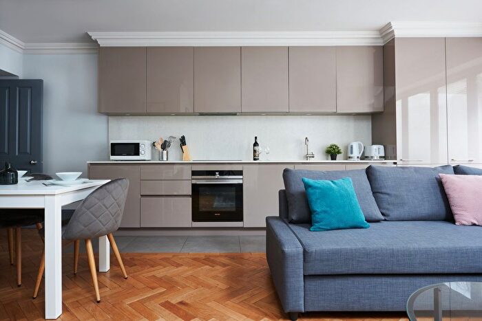 2 Bedroom Flat For Sale In Ongar Road, West Brompton, SW6