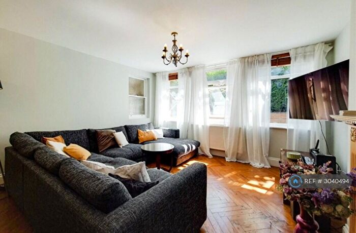 2 Bedroom Flat To Rent In Hornsey Lane, London, N6