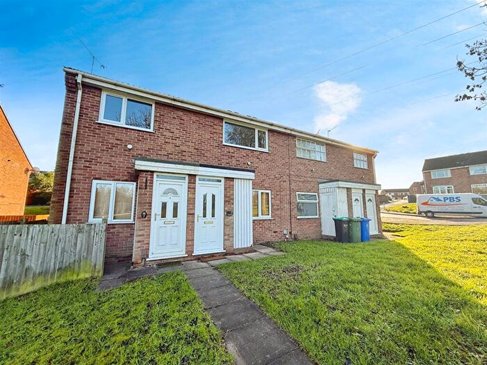 2 Bedroom Maisonette To Rent In Larkspur Close, Forest Town, Mansfield, NG19