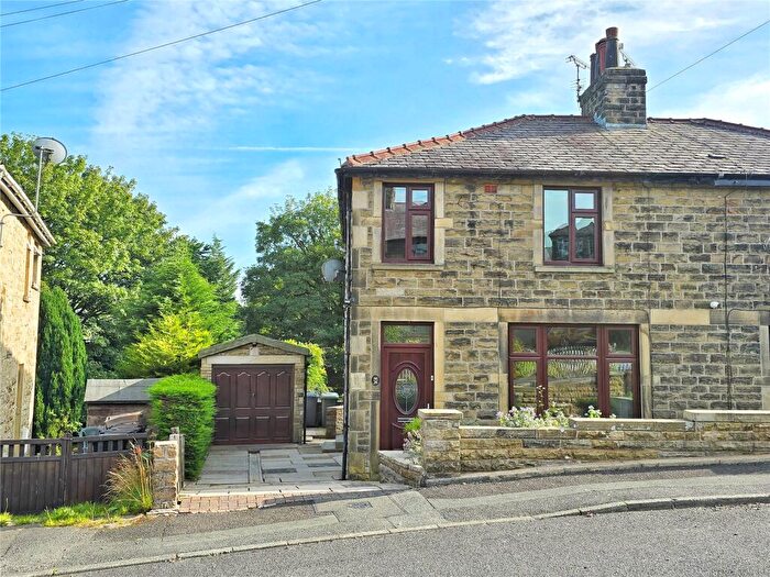 3 Bedroom Semi-Detached House For Sale In Haworth Avenue, Rawtenstall, Rossendale, BB4