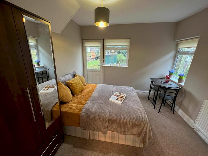 Studio To Rent In Marlborough Road, Watford, WD18