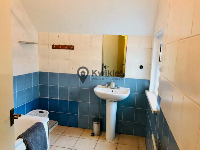 6 Bedroom Semi-Detached House To Rent In Llantwit Road, Treforest, Pontypridd, Mid Glamorgan, CF37