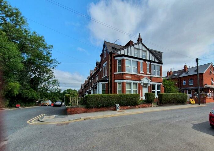 10 Bedroom Terraced House To Rent In Delph Lane, Woodhouse, Leeds, LS6