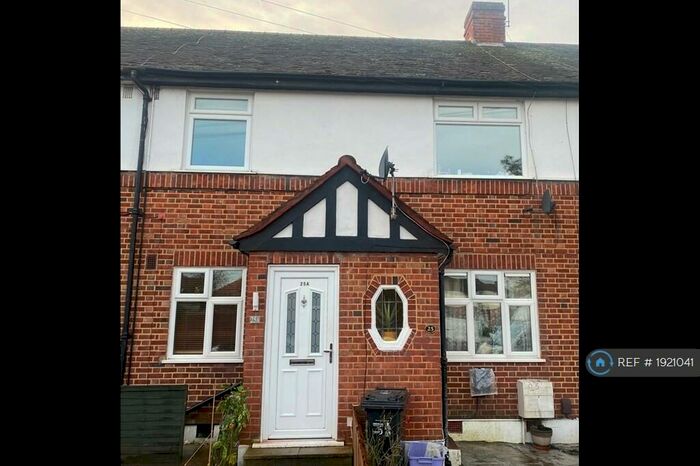 2 Bedroom Maisonette To Rent In New Malden, New Malden, KT3