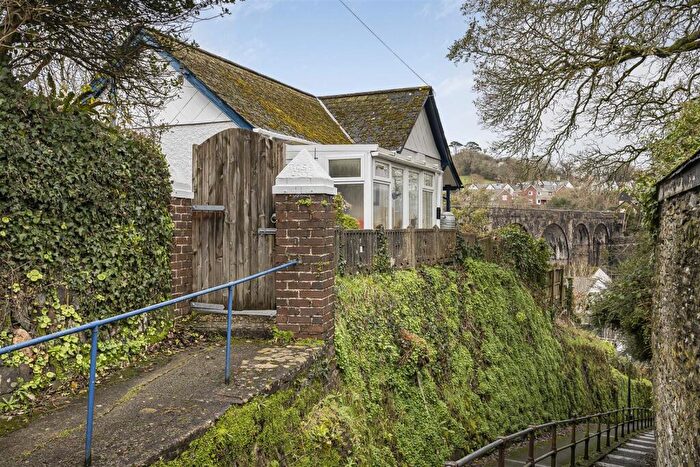 2 Bedroom Bungalow For Sale In Madge Lane, Tavistock, PL19