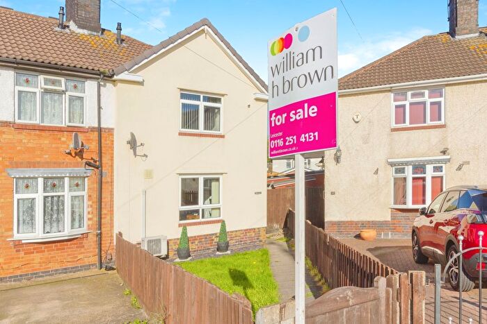 3 Bedroom End Terrace House For Sale In Martival, Leicester, LE5