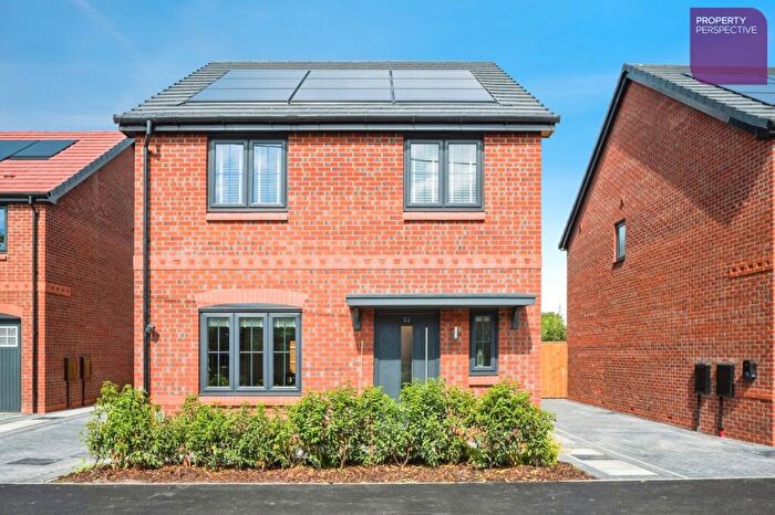 3 Bedroom Detached House For Sale In Stoneley Road, Crewe, CW1