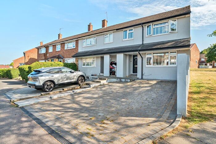 3 Bedroom End Of Terrace House For Sale In Thursland Road, Sidcup, DA14