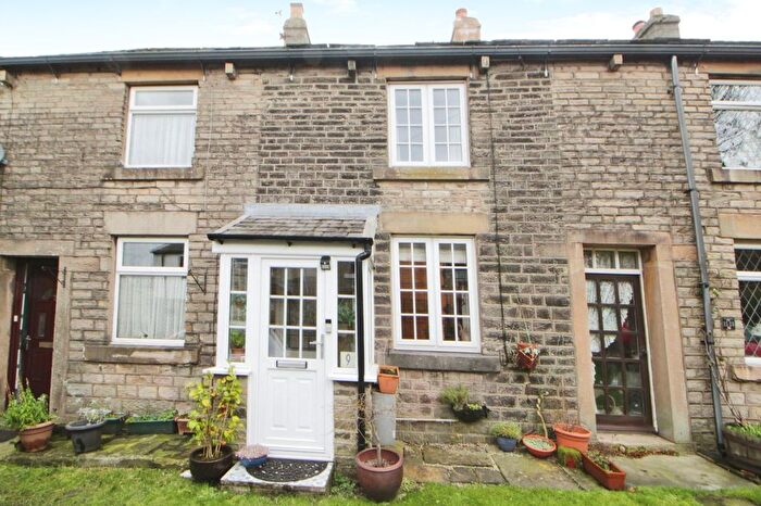 2 Bedroom Terraced House For Sale In Town Lane, Charlesworth, Glossop, Derbyshire, SK13