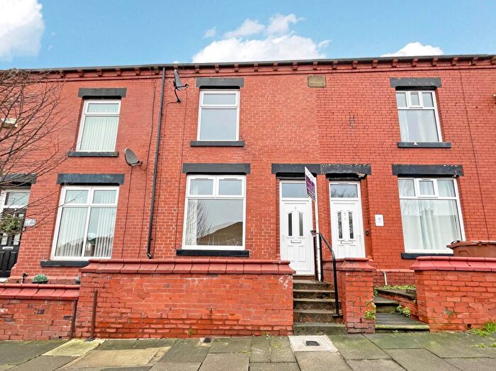 2 Bedroom Terraced House For Sale In Albany Street, Watersheddings, Oldham, OL4