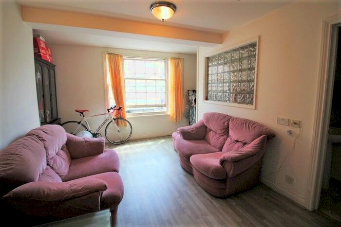 1 Bedroom Flat To Rent In New Bridge Street, Exeter, EX4