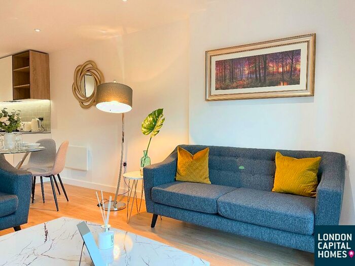 2 Bedroom Flat To Rent In Beaufort Square, London, NW9