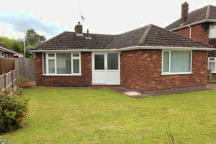 2 Bedroom Detached Bungalow To Rent In Hawthorn Avenue, Waddington, LN5