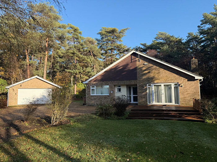 3 Bedroom Detached Bungalow To Rent In The Birches, South Wootton, PE30