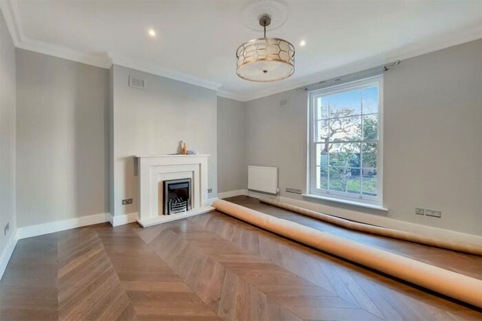 5 Bedroom House To Rent In Southgate Road, London, N1