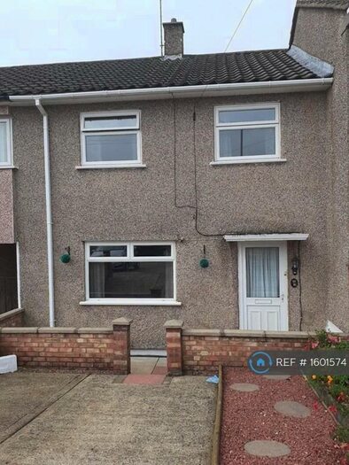 2 Bedroom Terraced House To Rent In Raglan Close, Luton, LU4