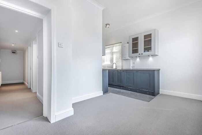 1 Bedroom Flat To Rent In Church Road, Richmond, TW10