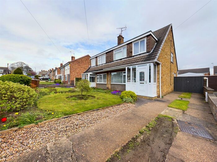 3 Bedroom Detached House To Rent In Ladbrooke Crescent, Nottingham, Nottinghamshire, NG6