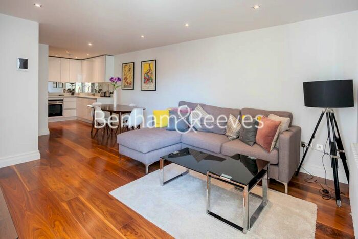 1 Bedroom Flat To Rent In Bridge Place, Victoria, SW1V